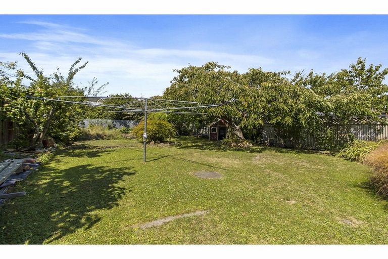 Photo of property in 2 Hertnon Street, West End, Timaru, 7910