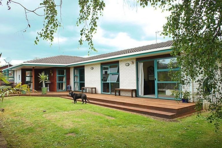 Photo of property in 5 Jan Higgins Place, Golflands, Auckland, 2013