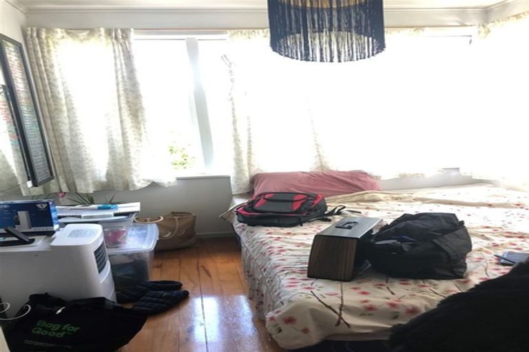 Photo of property in 32 Millbrook Road, Henderson, Auckland, 0612