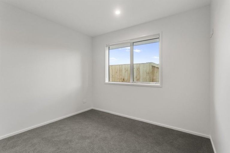 Photo of property in 5 Maraeariki Avenue, Orewa, 0931