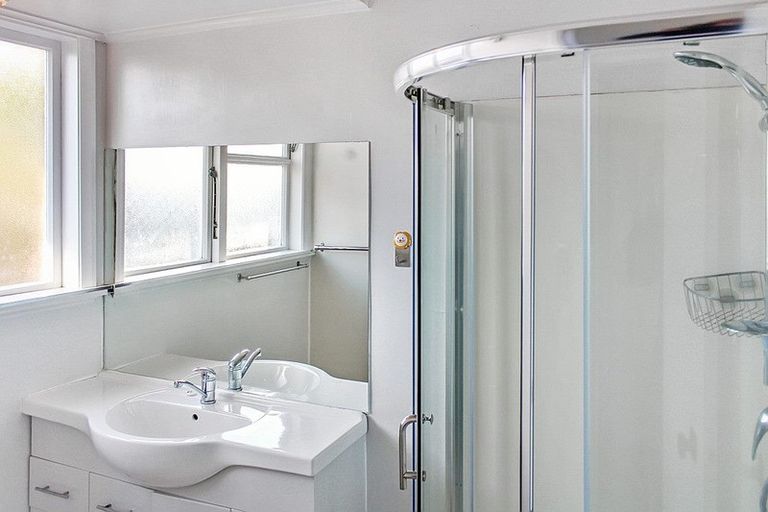 Photo of property in 3 Nyton Place, Bryndwr, Christchurch, 8053