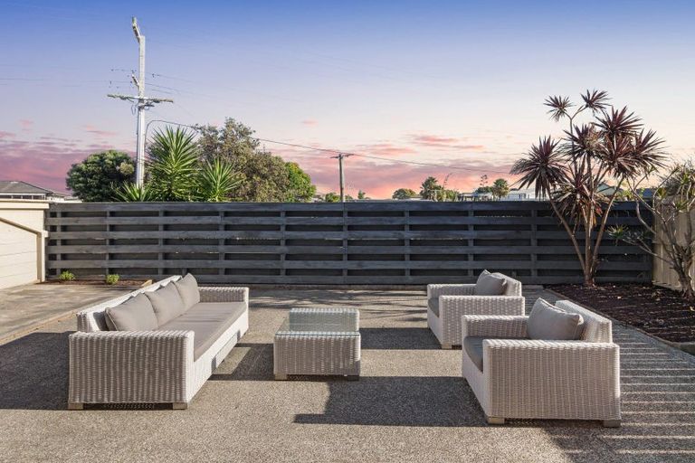 Photo of property in 208a Marine Parade, Mount Maunganui, 3116