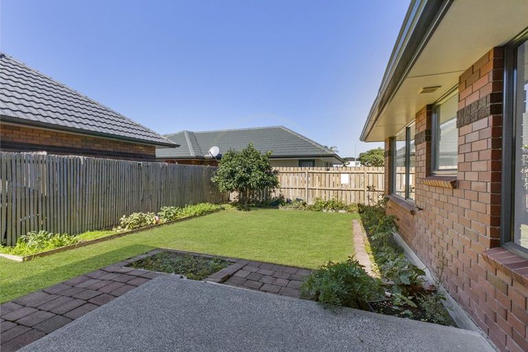 Photo of property in 19 Old Park Place, Takanini, 2112