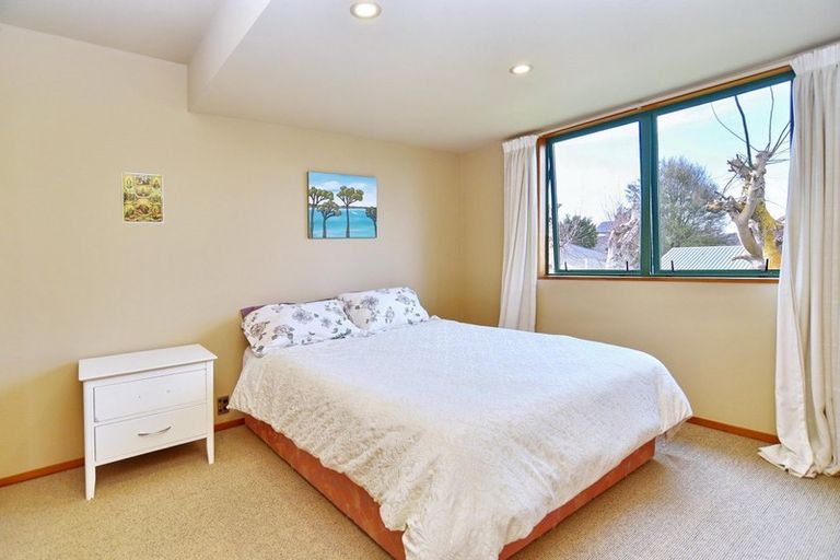 Photo of property in 114 Knowles Street, St Albans, Christchurch, 8052