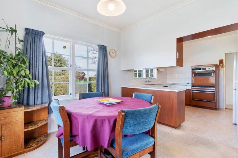 Photo of property in 16 Hogg Crescent, Masterton, 5810
