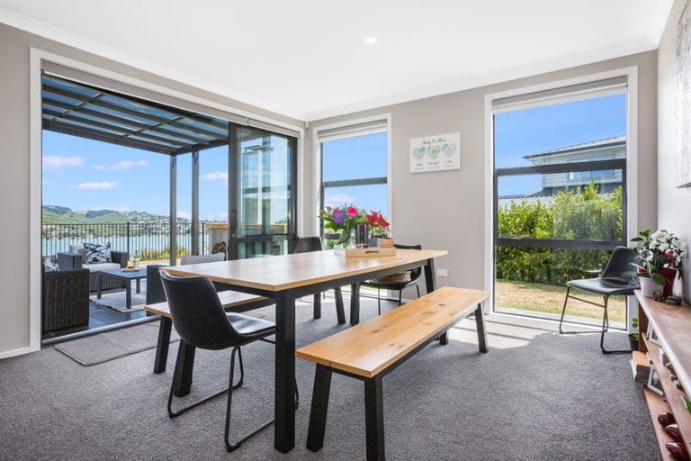 Photo of property in 34 Waitaria Terrace, Aotea, Porirua, 5024