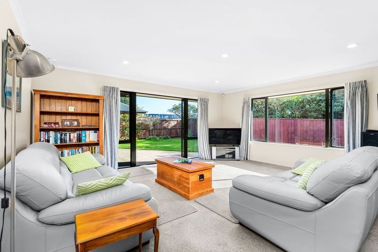 Photo of property in 8 Thornaby Close, Burnside, Christchurch, 8053