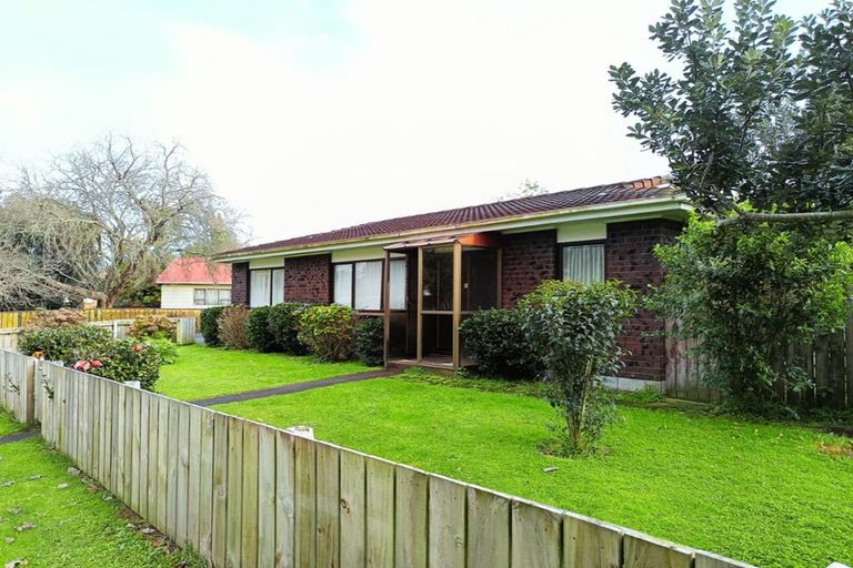 Photo of property in 10a Sharivari Place, Conifer Grove, Takanini, 2112