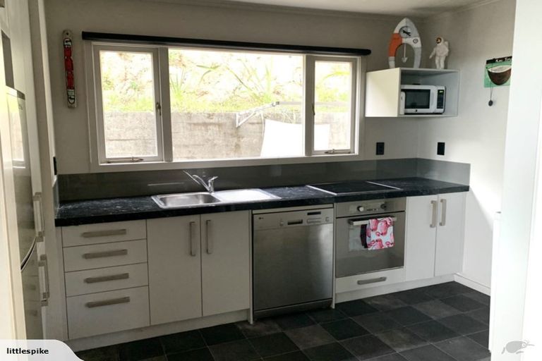 Photo of property in 11 Guys Hill Road, Hospital Hill, Napier, 4110