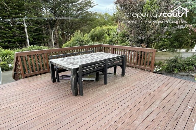Photo of property in 24 Porterfield Street, Macandrew Bay, Dunedin, 9014