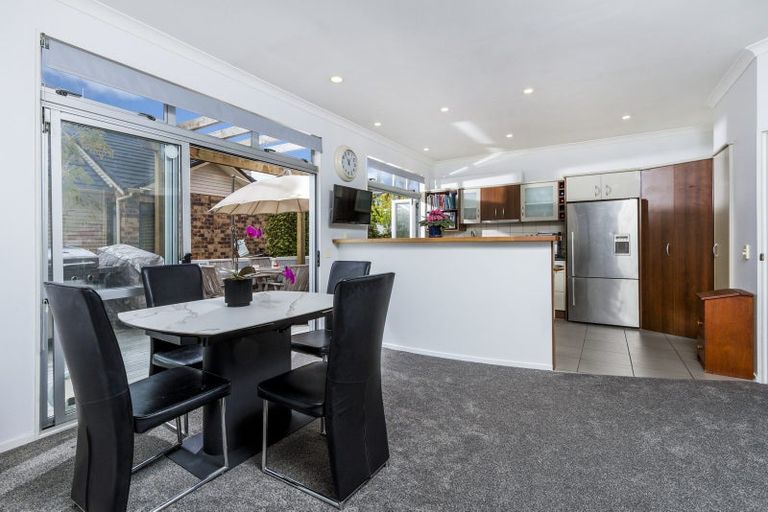 Photo of property in 75 Browns Bay Road, Browns Bay, Auckland, 0630