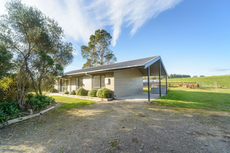 Photo of property in 5 Williams Road, Tokomaru, Palmerston North, 4474