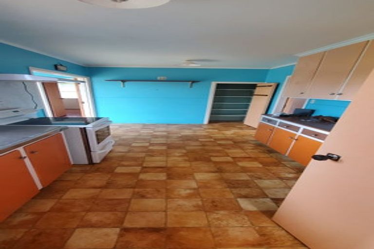 Photo of property in 71 Marlborough Avenue, Glenfield, Auckland, 0629