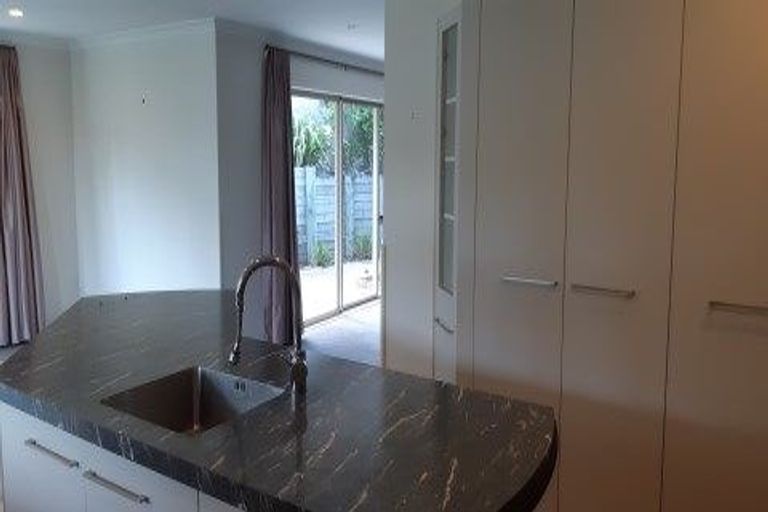 Photo of property in 14 Andre Rise, Stanmore Bay, Whangaparaoa, 0932