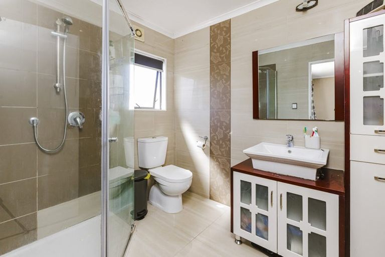 Photo of property in 8 Lyell Court, Clover Park, Auckland, 2019