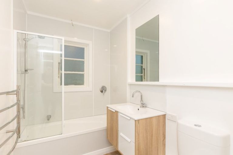 Photo of property in Embassy Court, 1/84 Boulcott Street, Wellington Central, Wellington, 6011