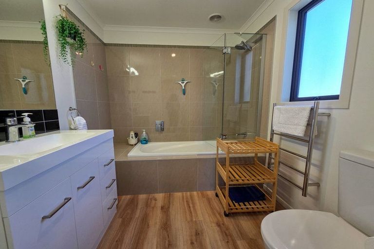 Photo of property in 1 Manning Place, Lake Tekapo, 7999