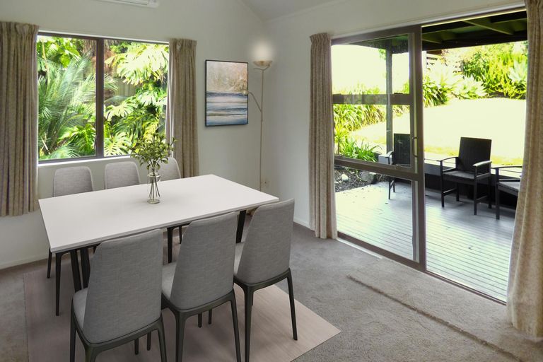 Photo of property in 6 Pounamu Place, Kerikeri, 0294