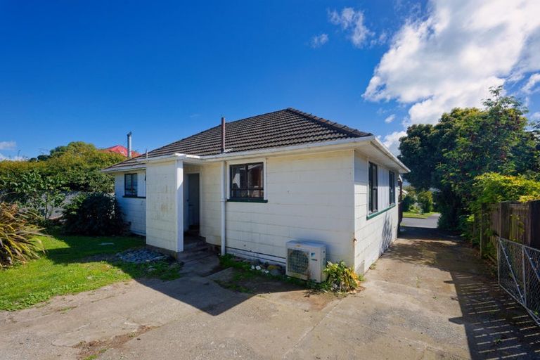 Photo of property in 35 Bayview Street, Kaikoura, 7300