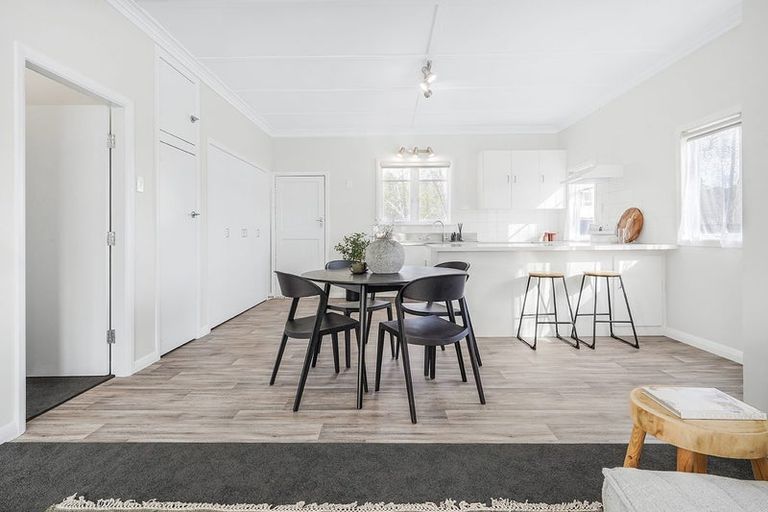 Photo of property in 35 Cureton Street, Morrinsville, 3300