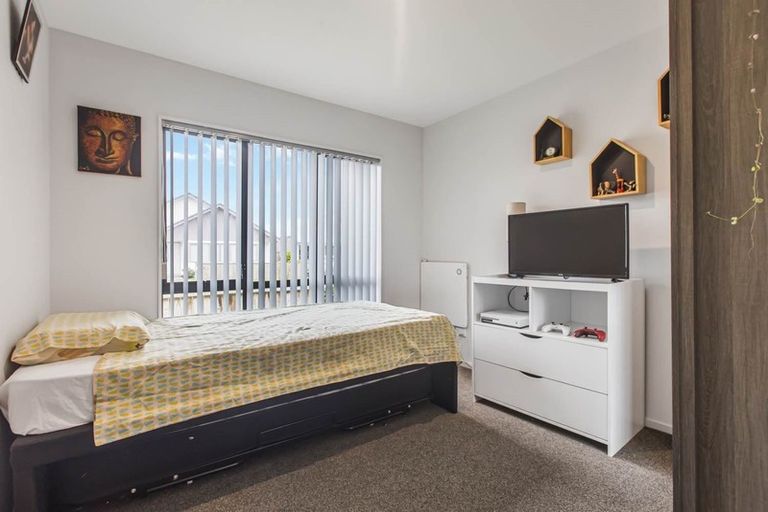 Photo of property in 14 Kotuku Crescent, Takanini, 2112