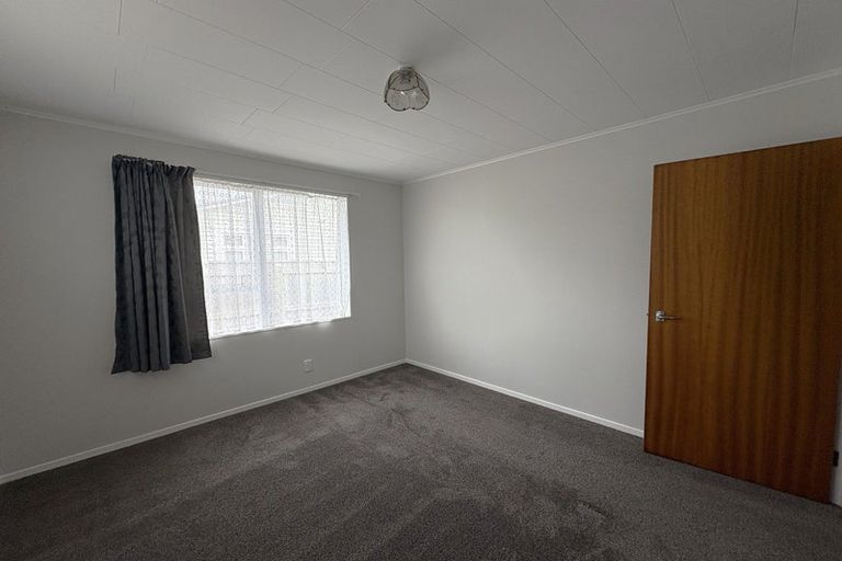 Photo of property in 2/122 William Street, Petone, Lower Hutt, 5012