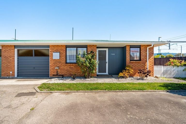 Photo of property in 76b Seddon Street, Wallaceville, Upper Hutt, 5018
