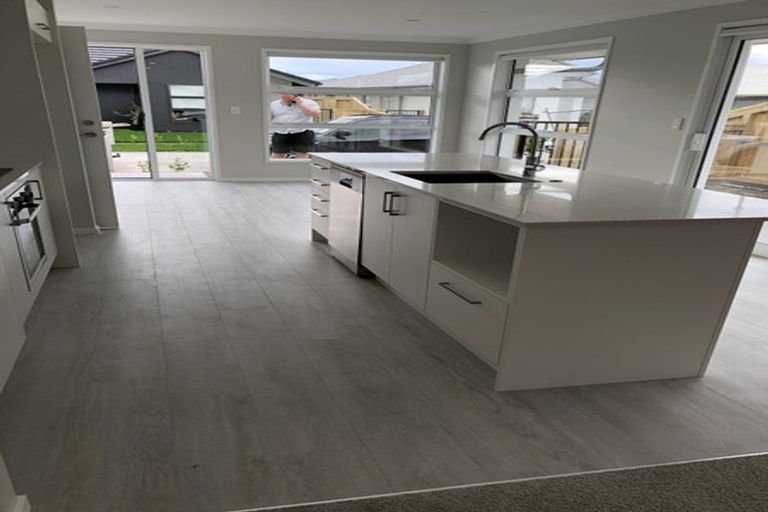 Photo of property in 7 Gold Lane, Papamoa, 3118