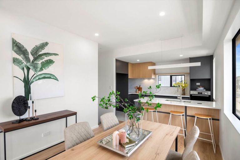 Photo of property in 19 Papatahi Lane, Flat Bush, Auckland, 2019