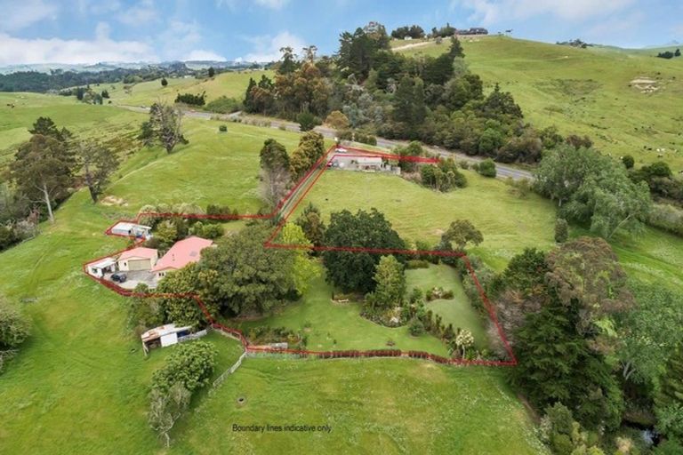 Photo of property in 931 State Highway 1, Oakleigh, Whangarei, 0171