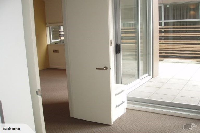 Photo of property in The Wellington Suites, 383/233 Cuba Street, Te Aro, Wellington, 6011