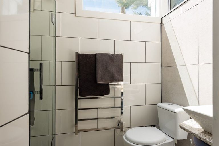 Photo of property in 2 Goffe Drive, Haruru, 0204