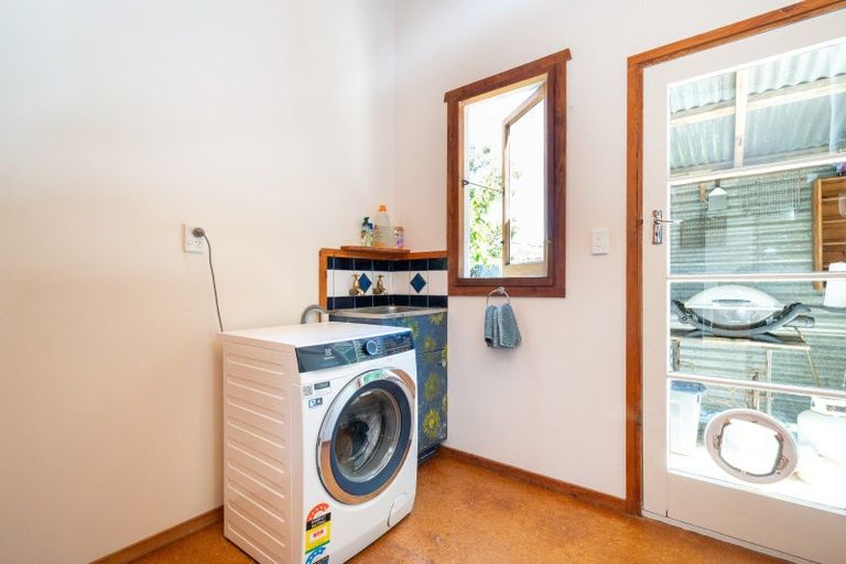 Photo of property in 21 Grove Road, Haumoana, 4102