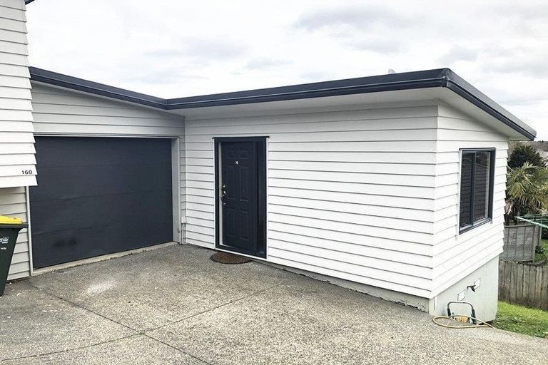 Photo of property in 160 Keri Vista Rise, Papakura, 2110