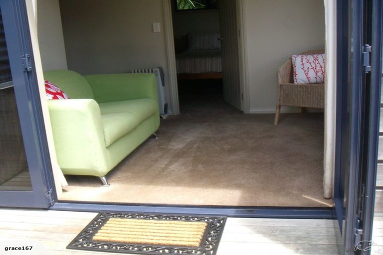 Photo of property in 68 Beach Road, Onerahi, Whangarei, 0110