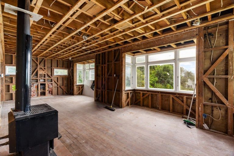 Photo of property in 3 Onslow Road, Bluff Hill, Napier, 4110