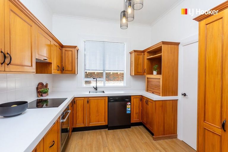 Photo of property in 71 Eglinton Road, Mornington, Dunedin, 9011