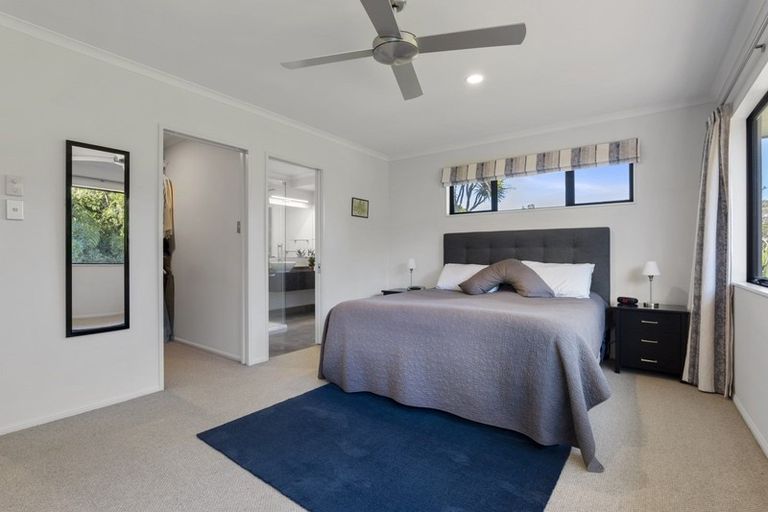 Photo of property in 227 Heta Road, Merrilands, New Plymouth, 4312