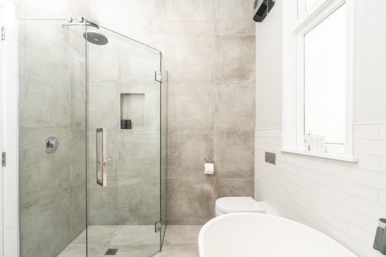 Photo of property in 9 Cruickshank Street, Kilbirnie, Wellington, 6022