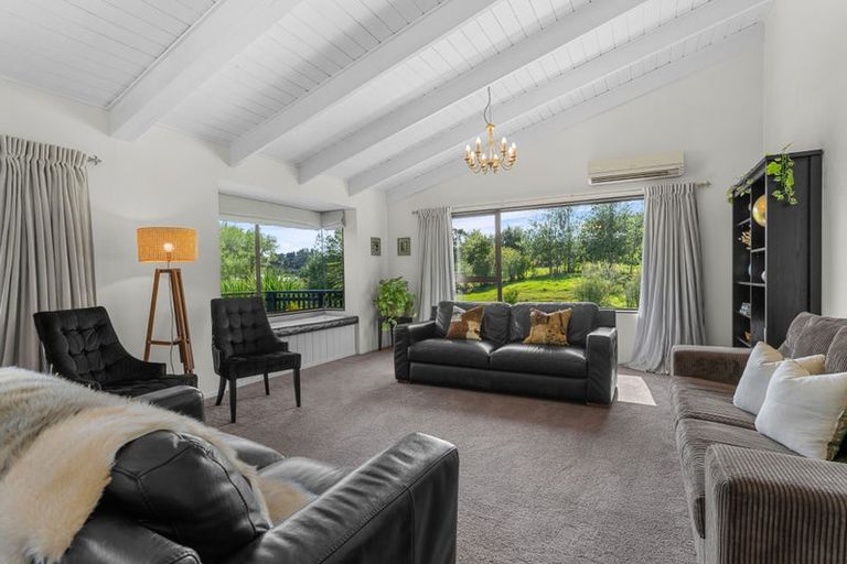 Photo of property in 5 Skelton Crescent, Paparoa, 0571