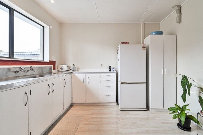 Photo of property in 2/704 Charles Street, Raureka, Hastings, 4120