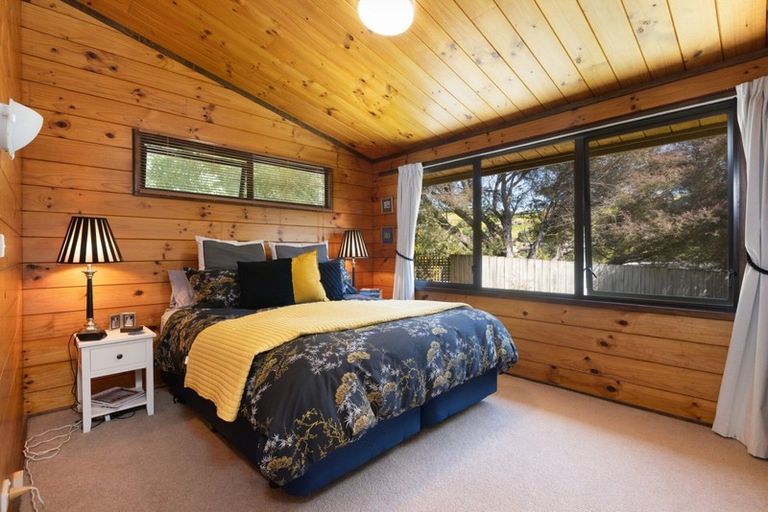 Photo of property in 90 Resolution Road, Welcome Bay, Tauranga, 3112