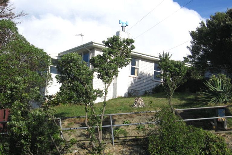 Photo of property in 19 Pikarere Street, Titahi Bay, Porirua, 5022