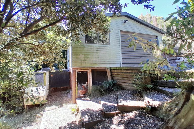 Photo of property in 37 Porterfield Street, Macandrew Bay, Dunedin, 9014