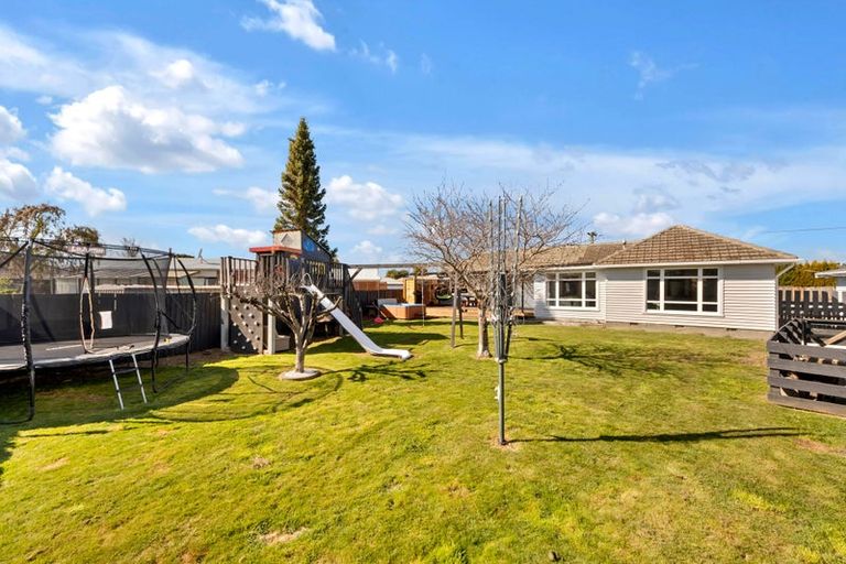 Photo of property in 7 Oakhampton Street, Hornby, Christchurch, 8042