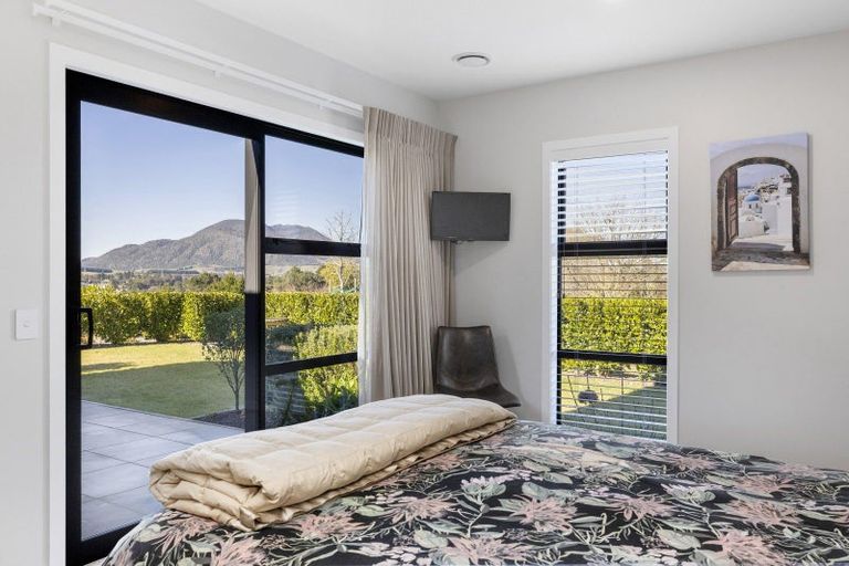 Photo of property in 6 Sorrento Drive, Rangatira Park, Taupo, 3330