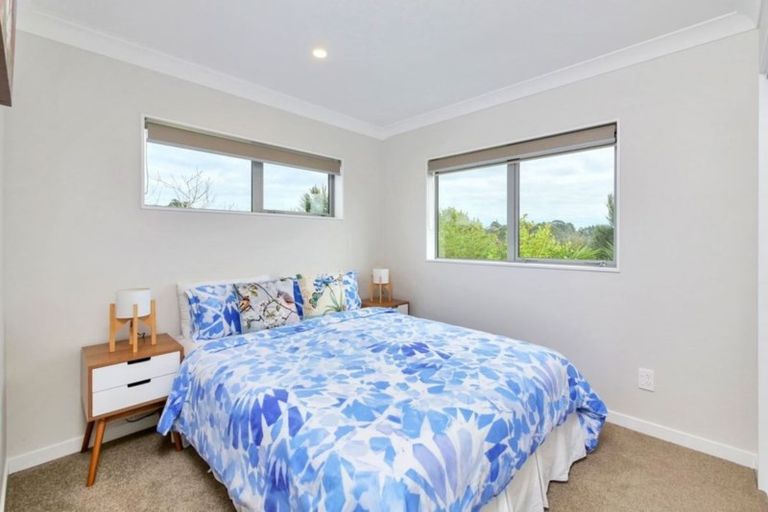 Photo of property in 237a Sturges Road, Henderson, Auckland, 0612