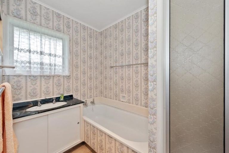 Photo of property in 34 Bremworth Avenue, Dinsdale, Hamilton, 3204