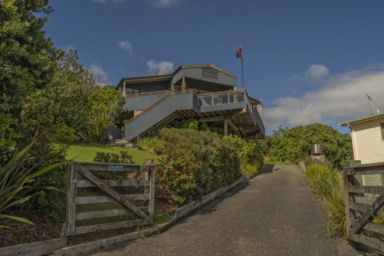 Photo of property in 165 Bluff Road, Kuaotunu West, Whitianga, 3592