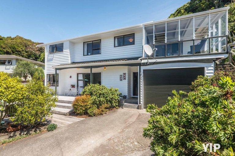 Photo of property in 29 Balliol Drive, Tawa, Wellington, 5028